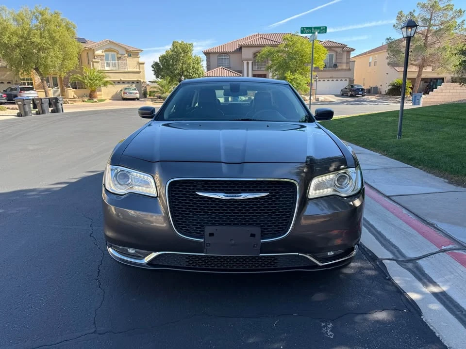 2016 Chrysler 300 (2005-2023) - Image 10 of 13
