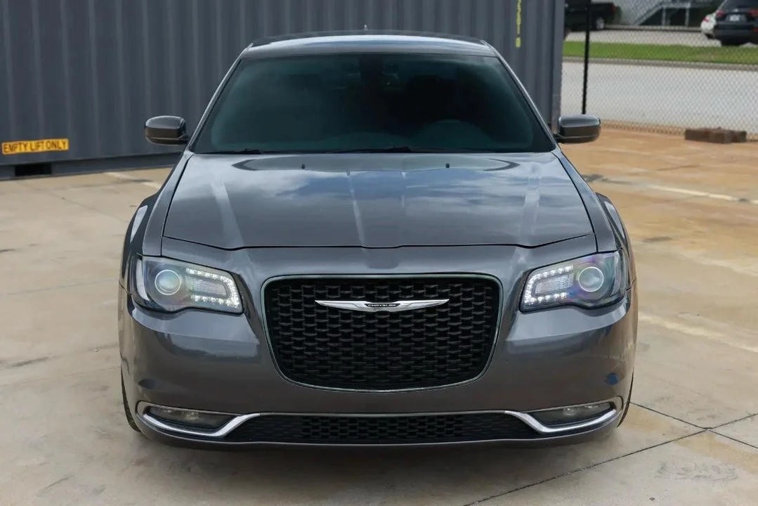 2016 Chrysler 300 (2005-2023) - Image 19 of 21