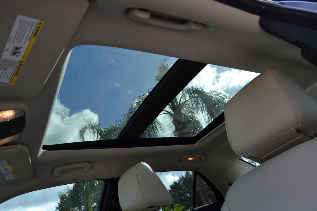 2016 Chrysler 300 (2005-2023) - Image 13 of 15