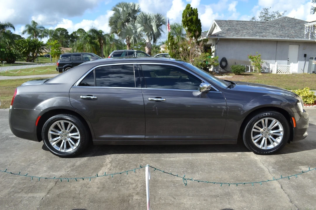 2016 Chrysler 300 (2005-2023) - Image 2 of 15
