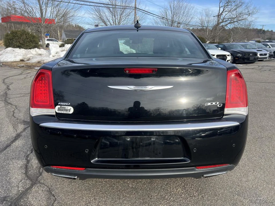 2016 Chrysler 300 (2005-2023) - Image 4 of 12