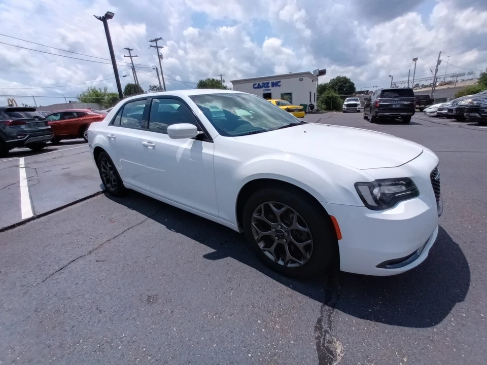 2016 Chrysler 300 (2005-2023) - Image 2 of 10