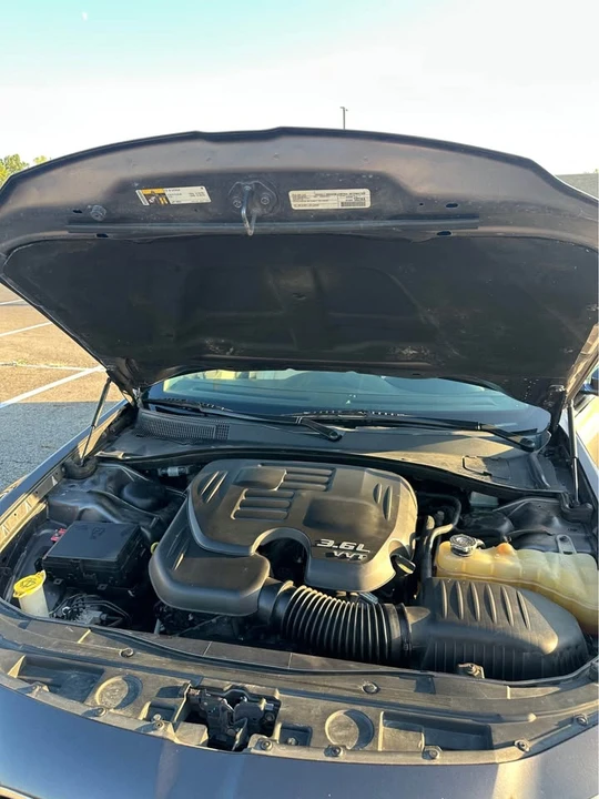 2016 Chrysler 300 (2005-2023) - Image 14 of 14