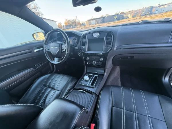 2016 Chrysler 300 (2005-2023) - Image 11 of 11