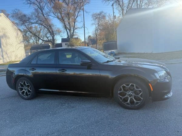 2016 Chrysler 300 (2005-2023) - Image 6 of 11