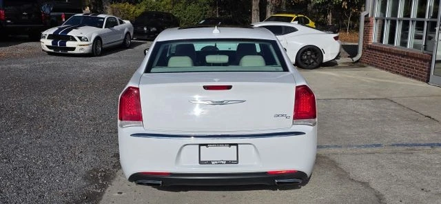 2016 Chrysler 300 (2005-2023) - Image 7 of 20