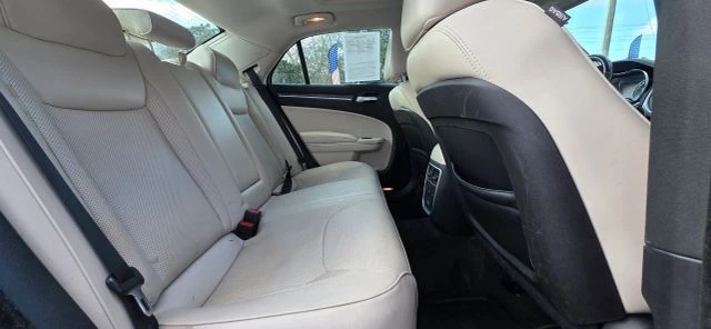 2016 Chrysler 300 (2005-2023) - Image 17 of 20
