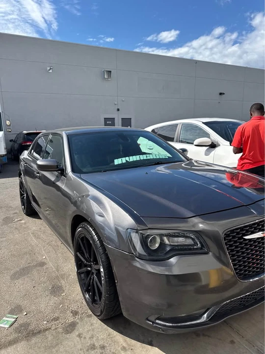 2016 Chrysler 300 (2005-2023) - Image 2 of 11