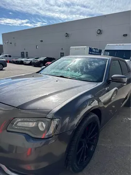 2016 Chrysler 300s