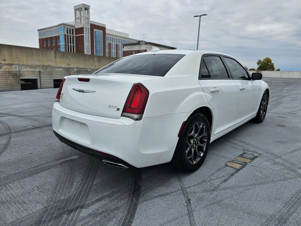 2016 Chrysler 300 (2005-2023) - Image 3 of 18