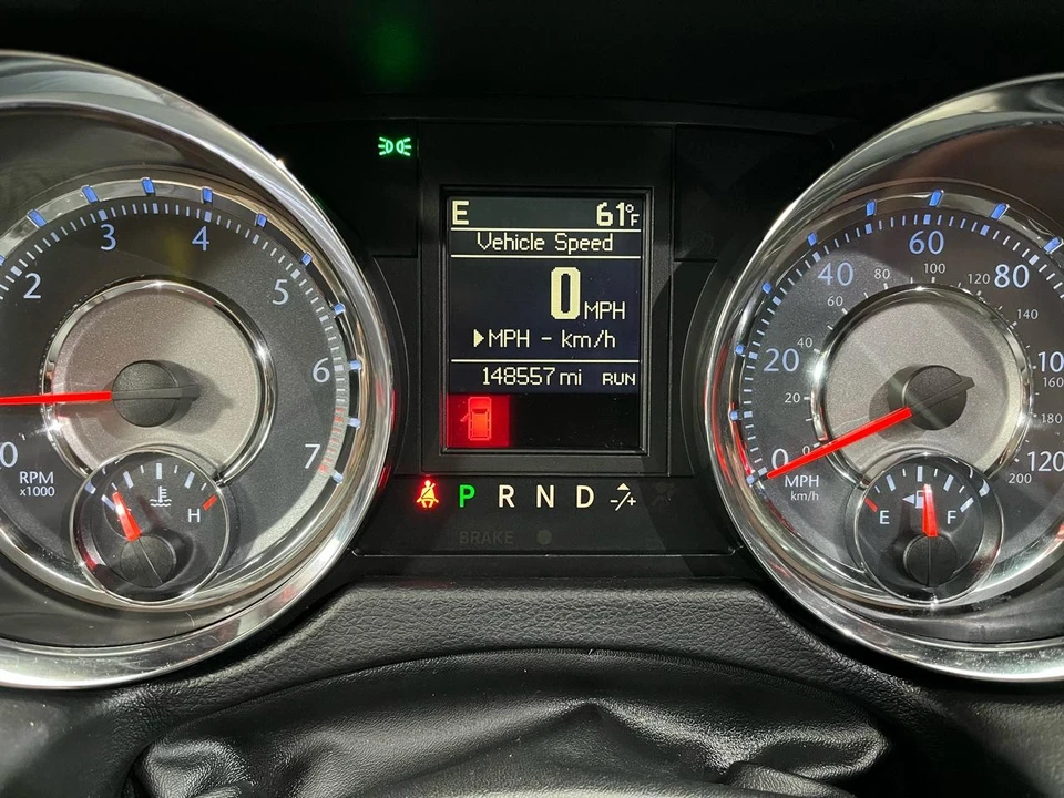 2016 Chrysler Town & Country - Image 13 of 21