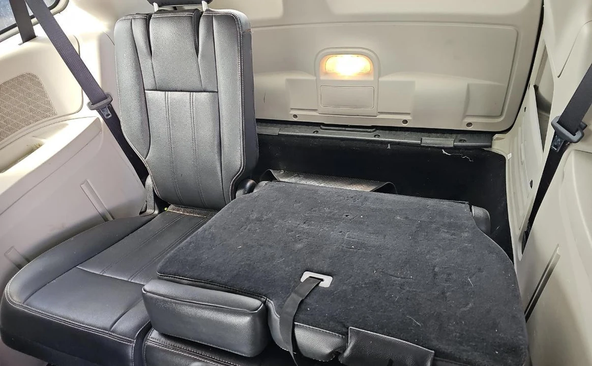 2016 Chrysler Town & Country - Image 13 of 13
