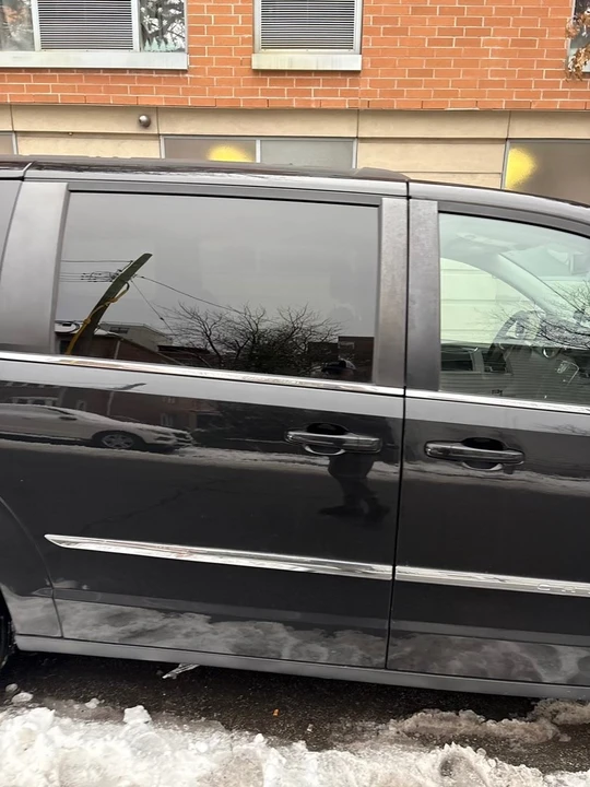 2016 Chrysler Town & Country - Image 8 of 21