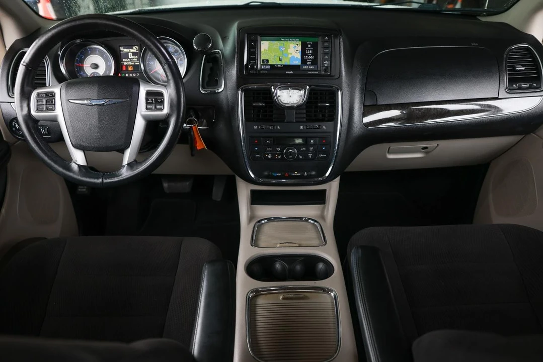 2016 Chrysler Town & Country - Image 21 of 21
