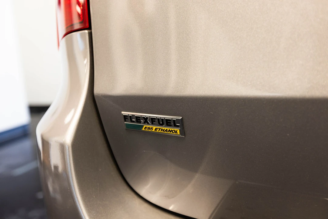 2016 Chrysler Town & Country - Image 10 of 12