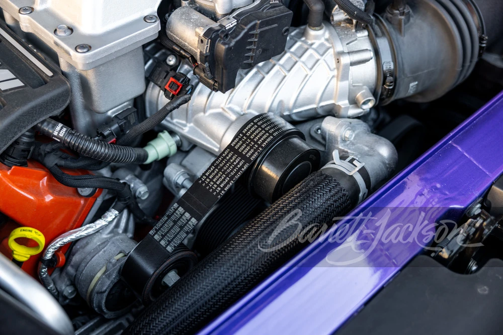 2016 Dodge Challenger SRT Hellcat 3rd Gen - Image 13 of 31
