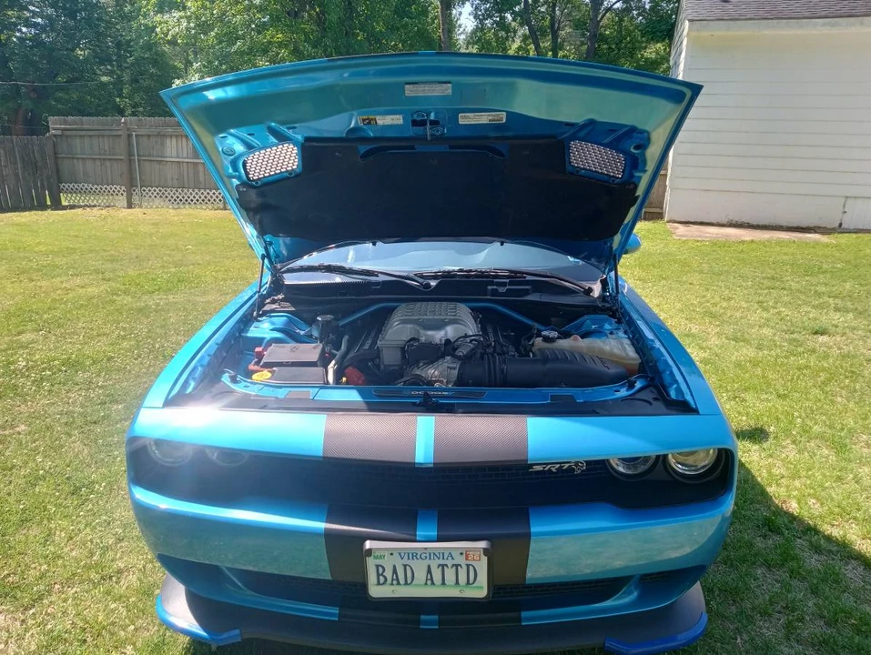 2016 Dodge Challenger SRT Hellcat 3rd Gen - Image 10 of 11