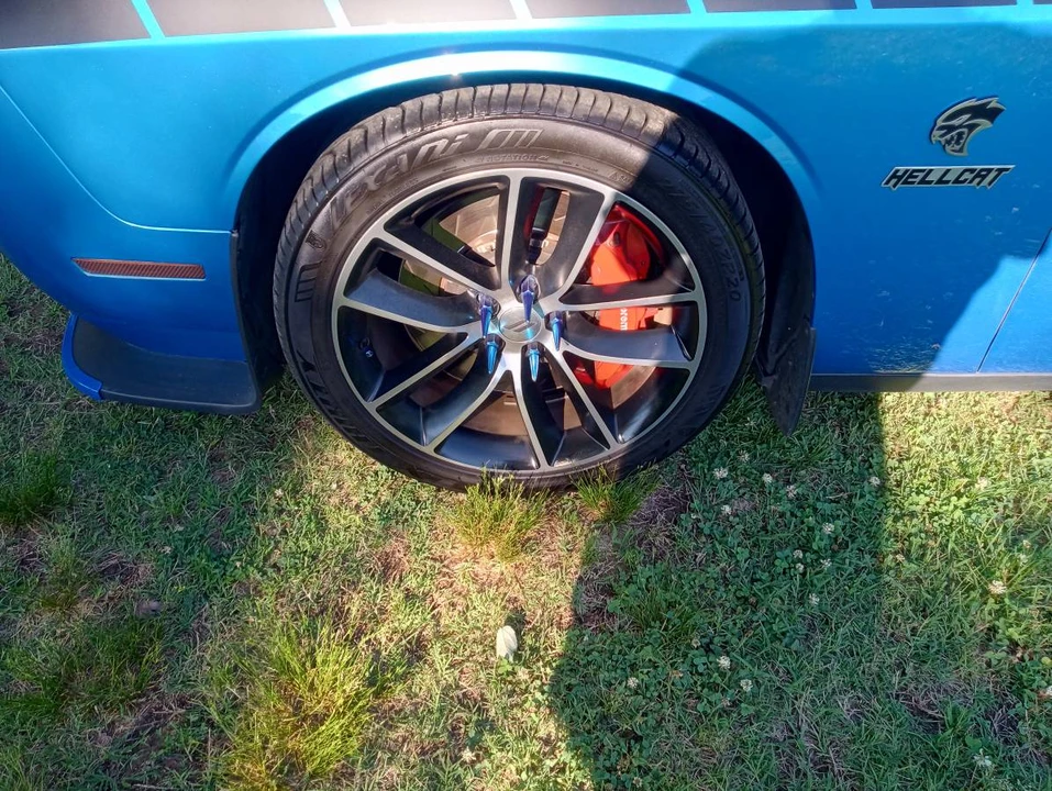 2016 Dodge Challenger SRT Hellcat 3rd Gen - Image 9 of 11