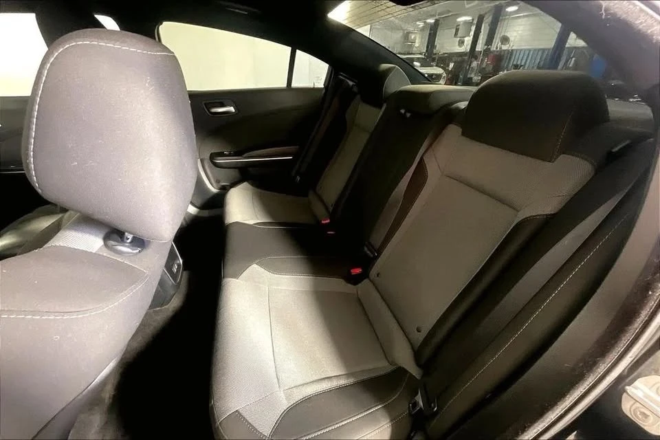 2016 Dodge Charger 7th Gen - Image 19 of 20