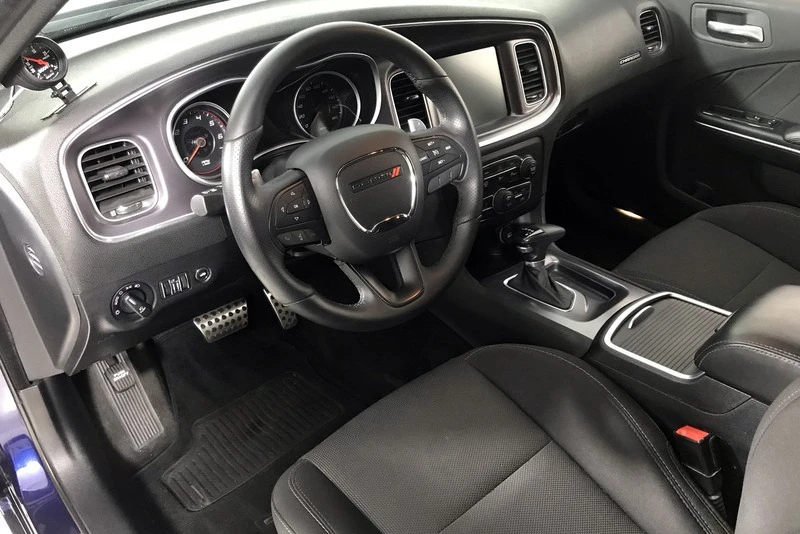2016 Dodge Charger SRT & 392 7th Gen - Image 4 of 8