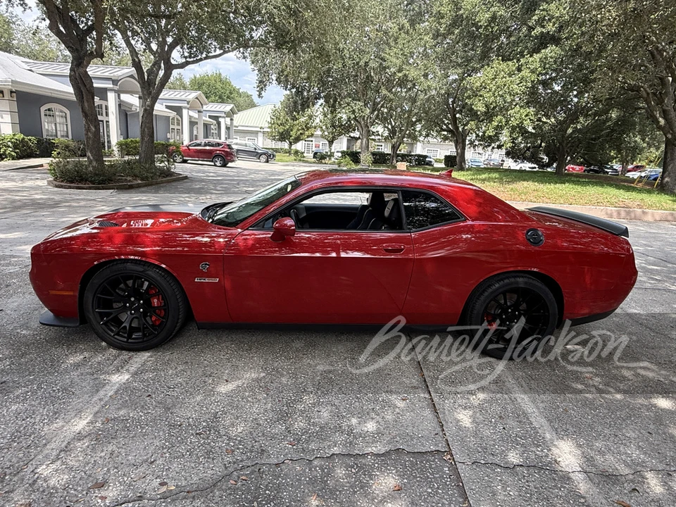 2016 Dodge Charger SRT Hellcat 7th Gen - Image 26 of 29