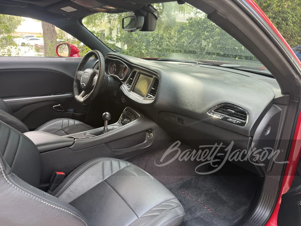 2016 Dodge Charger SRT Hellcat 7th Gen - Image 11 of 29