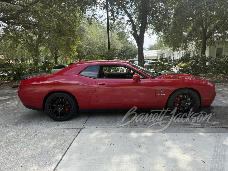 2016 Dodge Charger SRT Hellcat 7th Gen - Image 3 of 29