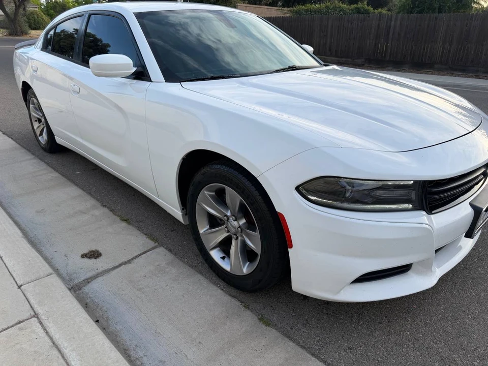2016 Dodge Charger 7th Gen - Image 13 of 23