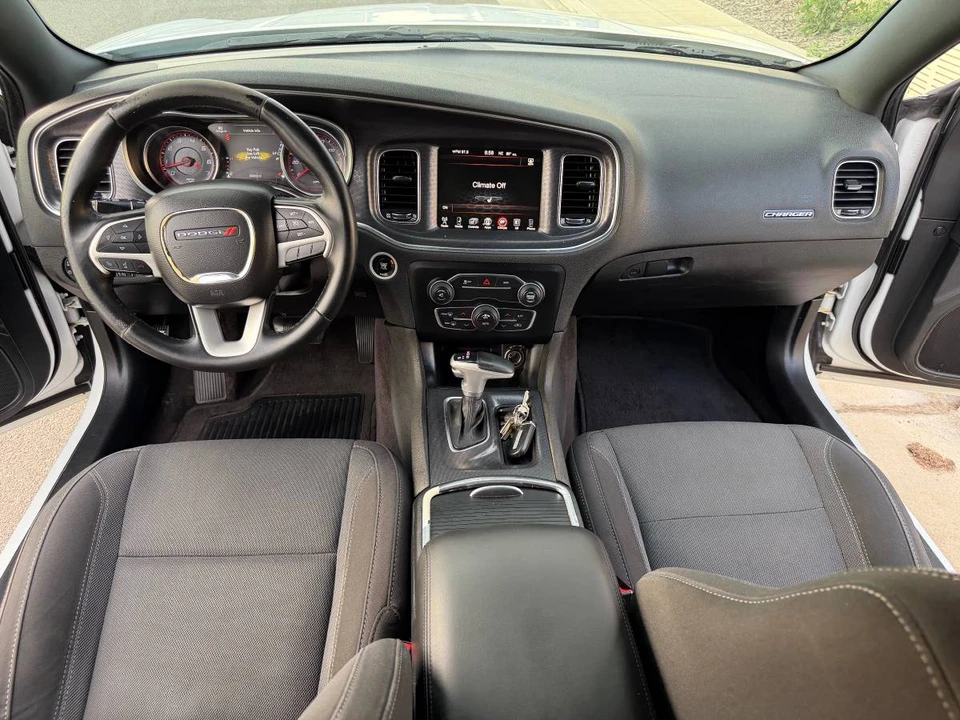 2016 Dodge Charger 7th Gen - Image 18 of 23