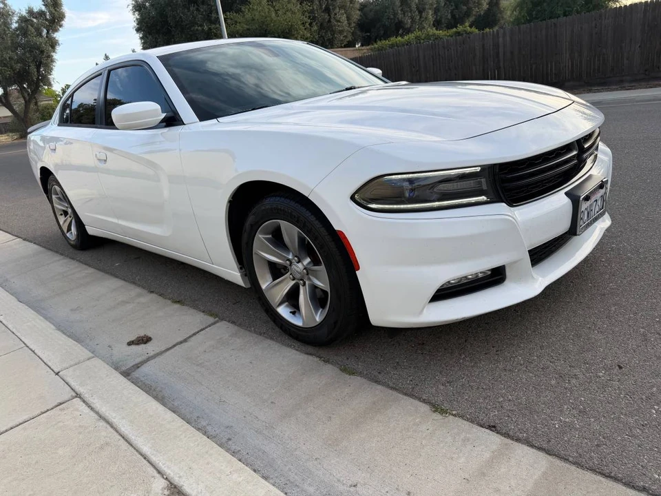 2016 Dodge Charger 7th Gen - Image 14 of 23