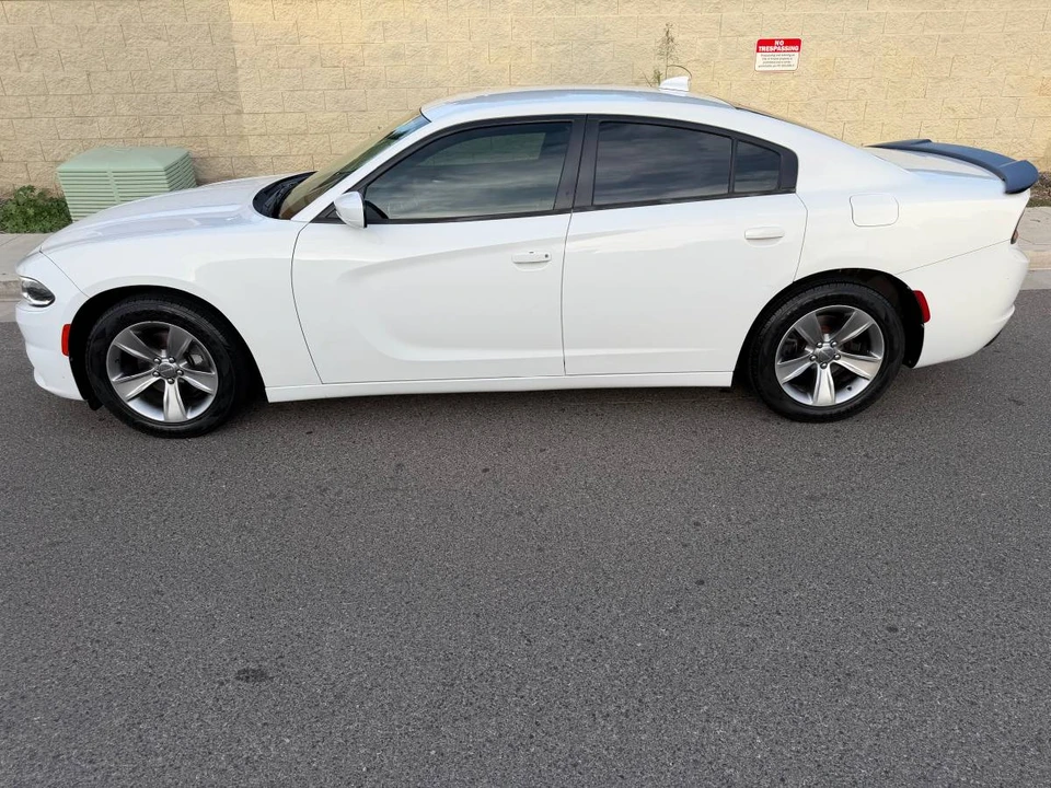 2016 Dodge Charger 7th Gen - Image 11 of 23