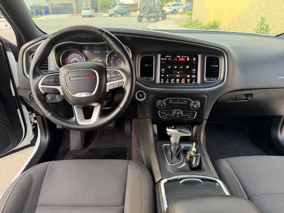 2016 Dodge Charger 7th Gen - Image 22 of 23