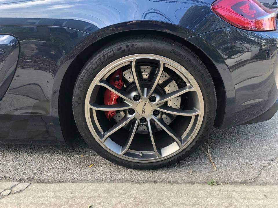 2016 Porsche 981 Cayman GT4 - Image 17 of 27