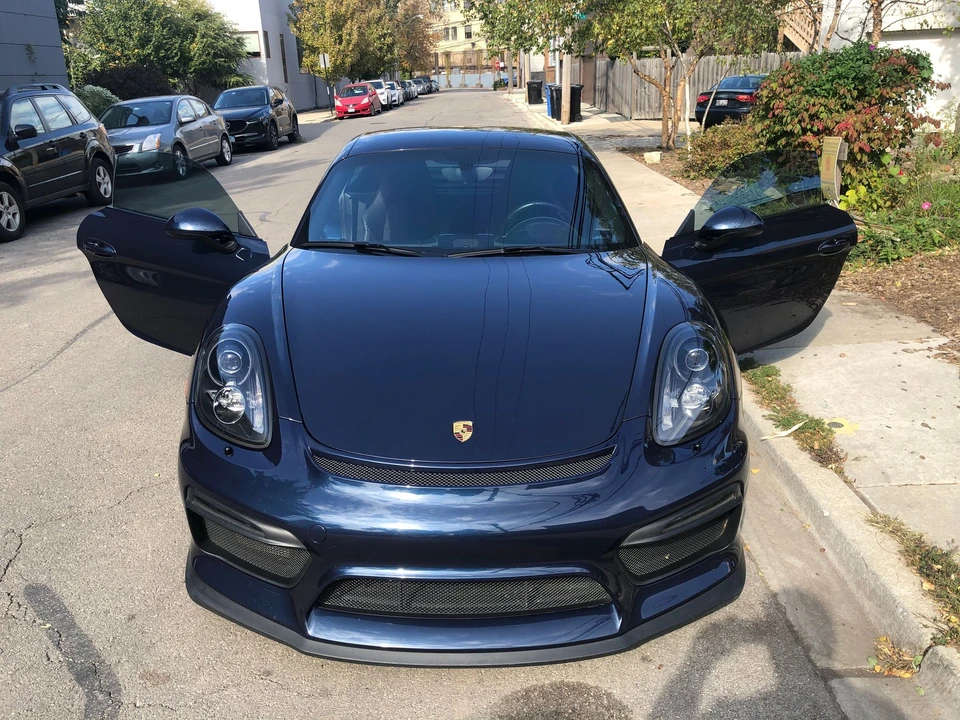 2016 Porsche 981 Cayman GT4 - Image 25 of 27