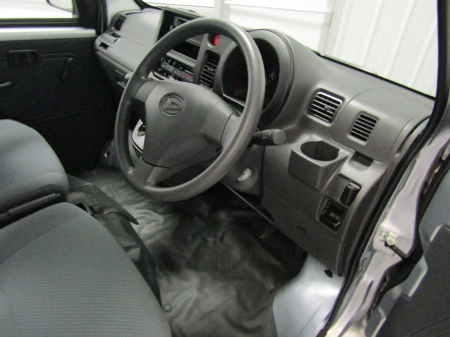 2016 Daihatsu Hijet - Image 4 of 12