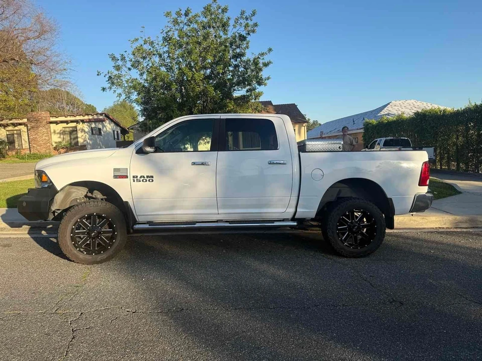 2016 Ram 1500 1st Gen - Image 2 of 21
