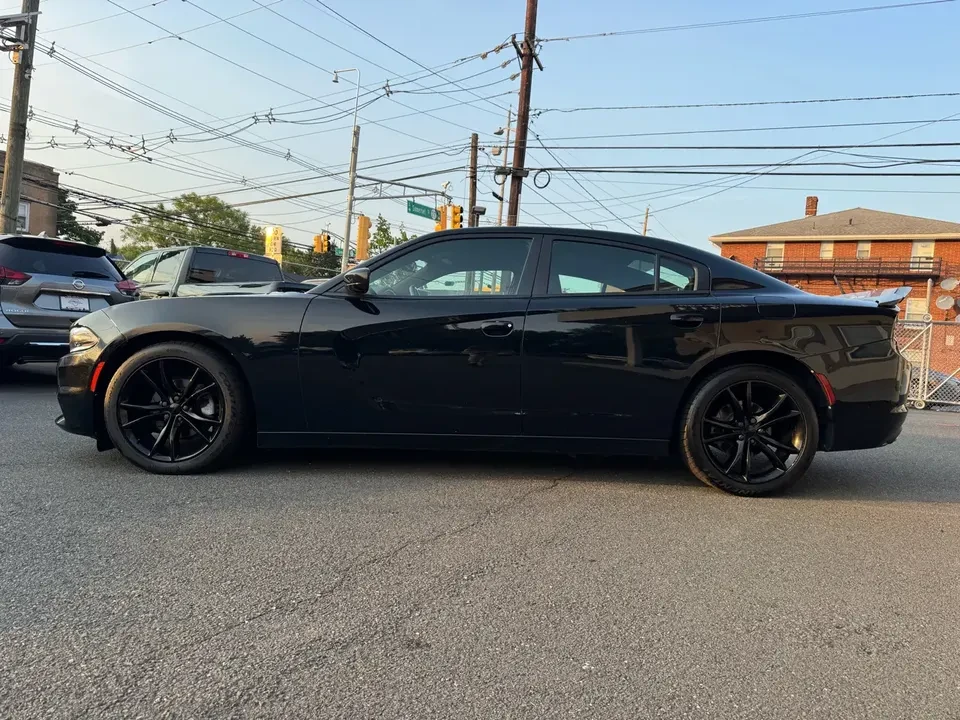 2016 Dodge Charger 7th Gen - Image 4 of 18