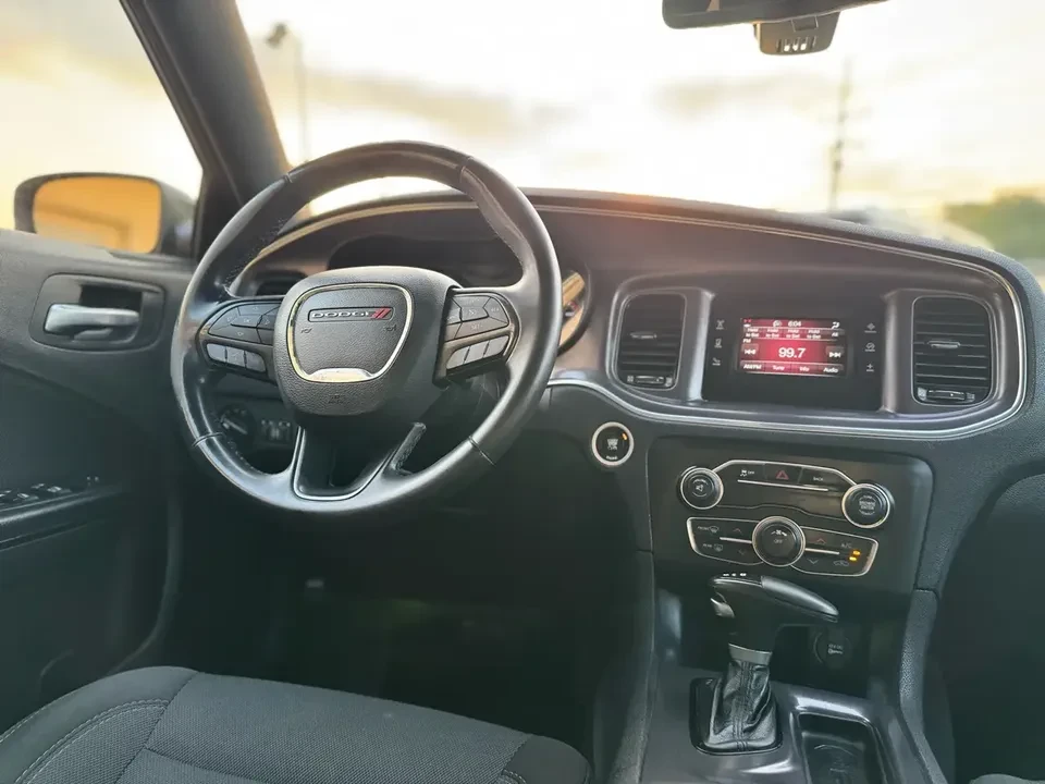 2016 Dodge Charger 7th Gen - Image 17 of 18