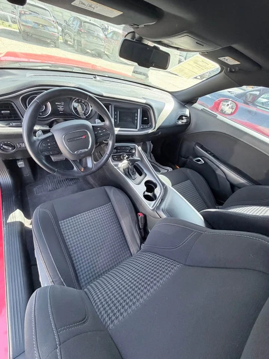 2016 Dodge Challenger 3rd Gen - Image 4 of 5