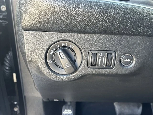 2016 Dodge Challenger 3rd Gen - Image 18 of 20