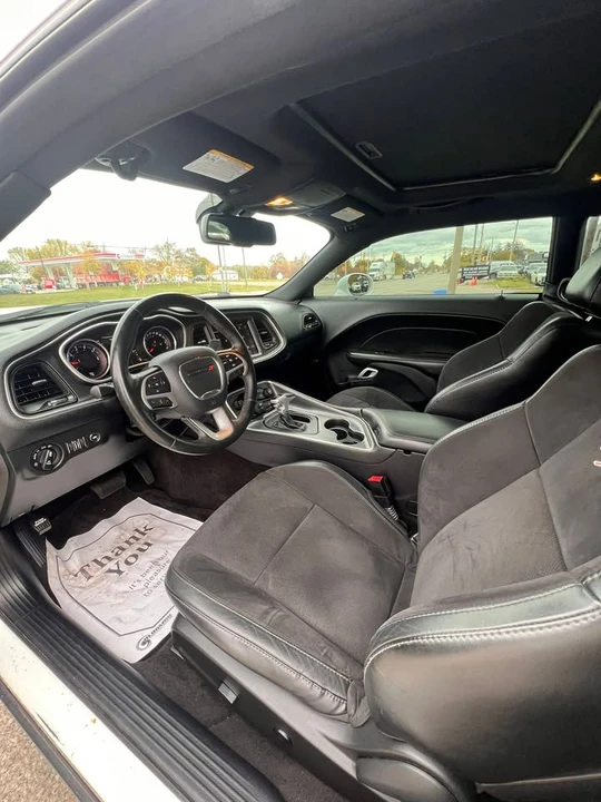 2016 Dodge Challenger 3rd Gen - Image 10 of 16