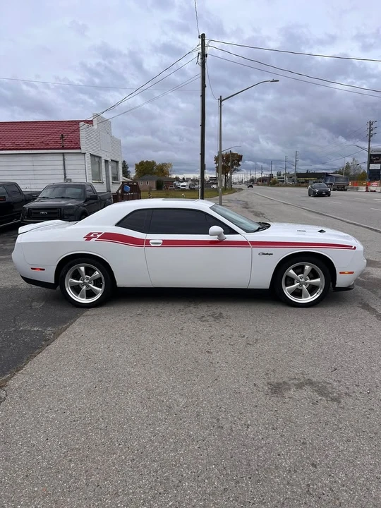 2016 Dodge Challenger 3rd Gen - Image 4 of 16