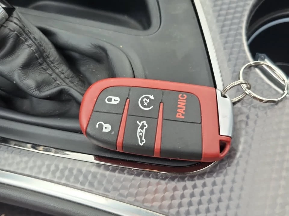 2016 Dodge Challenger SRT Hellcat 3rd Gen - Image 7 of 8