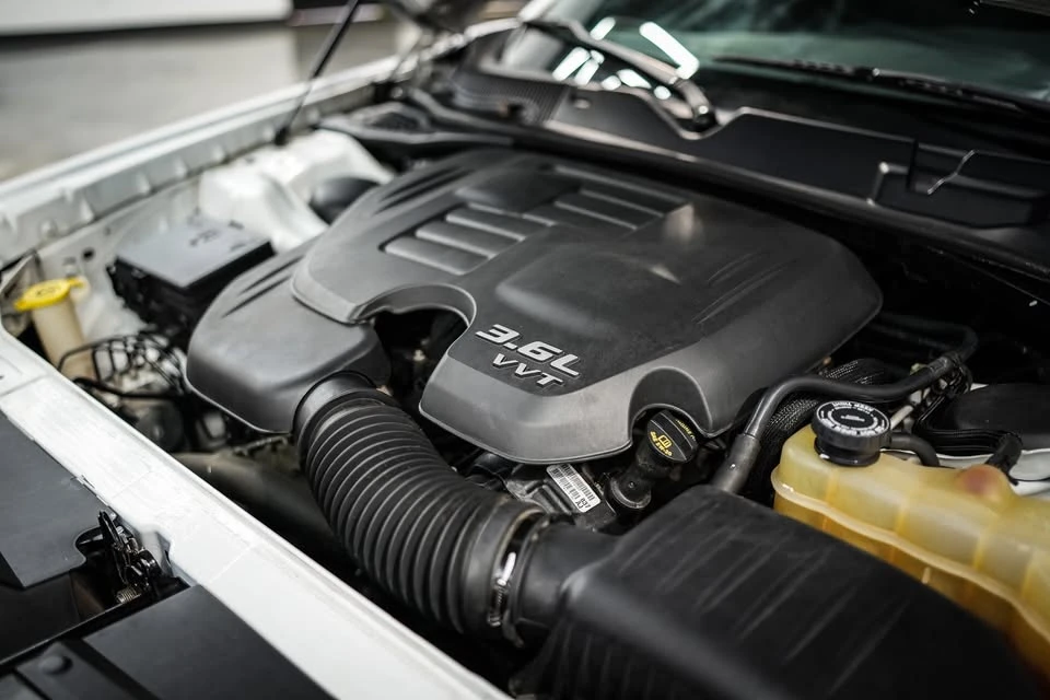 2016 Dodge Challenger 3rd Gen - Image 12 of 18