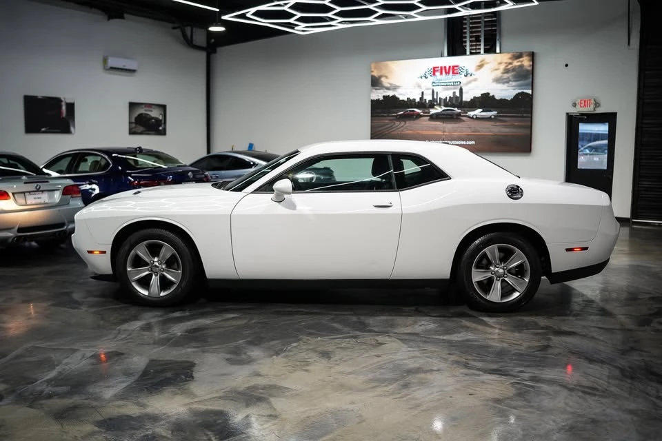 2016 Dodge Challenger 3rd Gen - Image 10 of 18