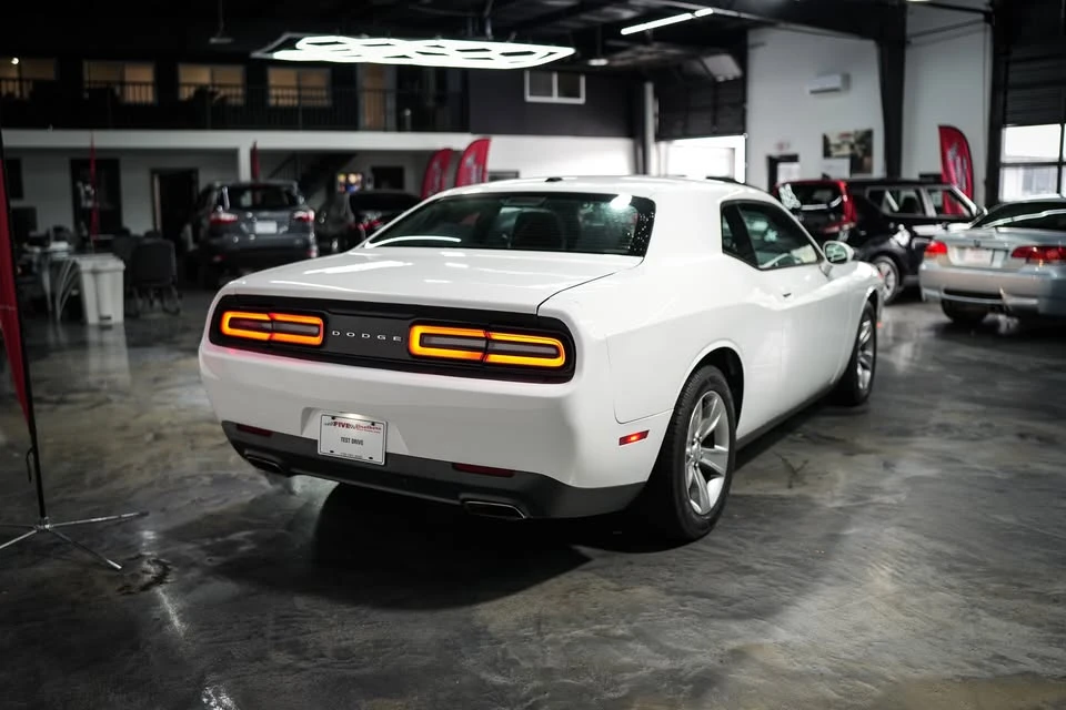 2016 Dodge Challenger 3rd Gen - Image 8 of 18