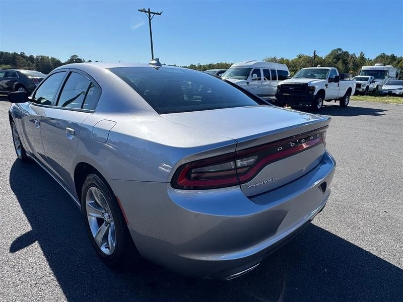 2016 Dodge Charger 7th Gen - Image 13 of 16