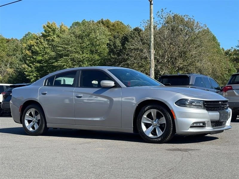2016 Dodge Charger 7th Gen - Image 4 of 16