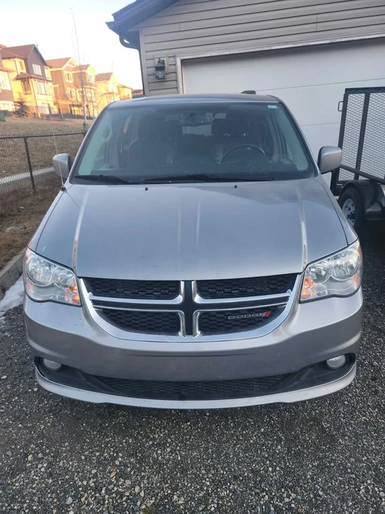 2016 Dodge Caravan - Image 2 of 10