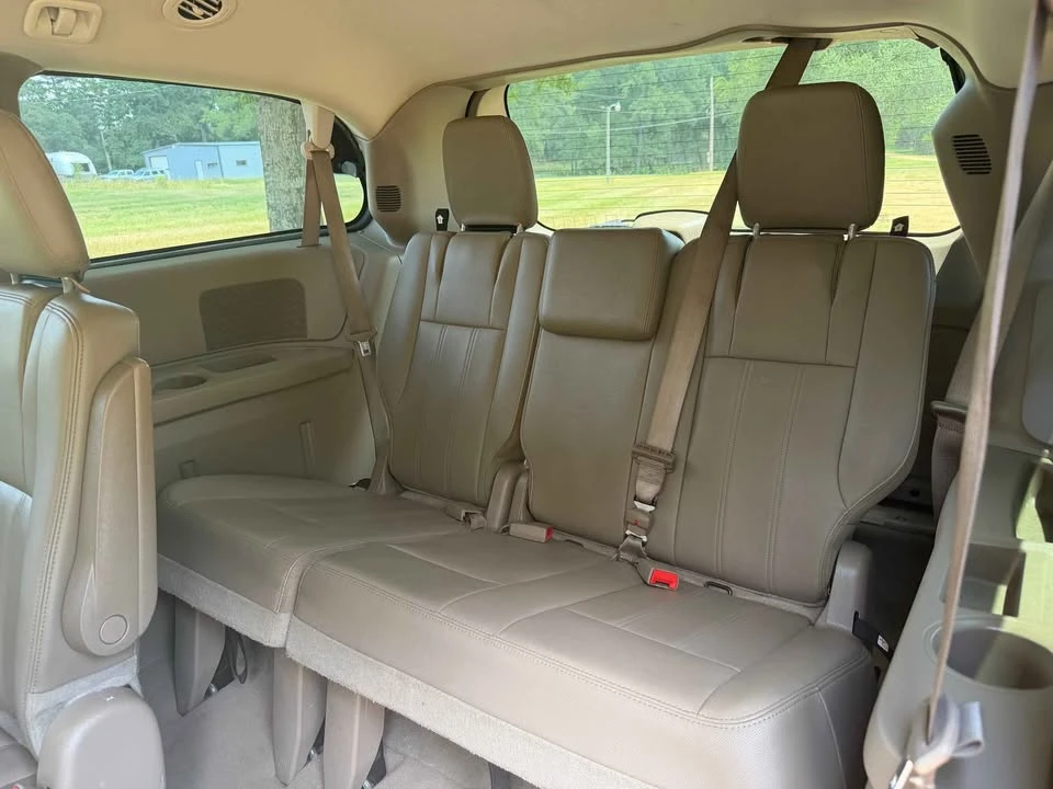 2016 Dodge Caravan - Image 7 of 7